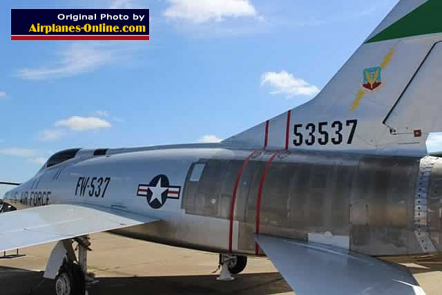 North American F-100A Super Sabre S/N 53-1684 painted as 55-3537, Buzz Number FW-537