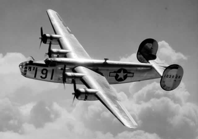 B-24D Liberator 123828 in flight