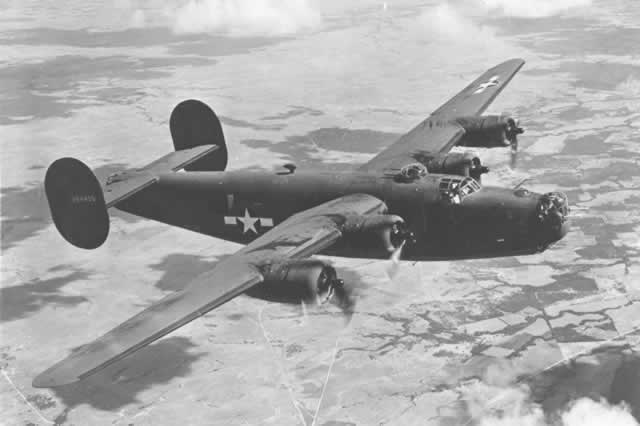 B-24H Liberator 264435 in flight