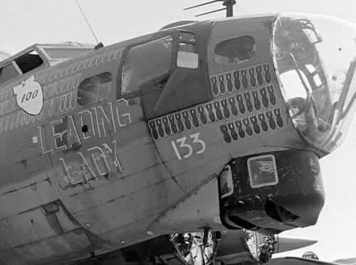 Nose art on the B-17 Flying Fortress "Leading Lady"
