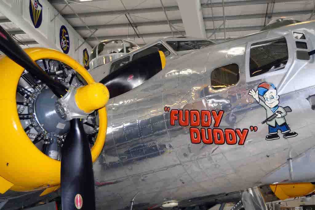 B-17 Flying Fortress Fuddy Duddy