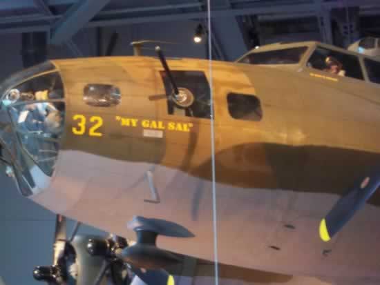B-17 Flying Fortress My Gal Sal