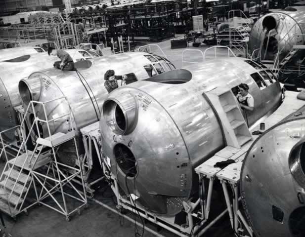 Boeing B-29 pressurized cockpit assembly, showing connectors for pressurized tunnel