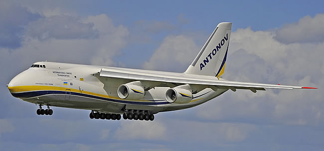 Antonov An-124 on final approach