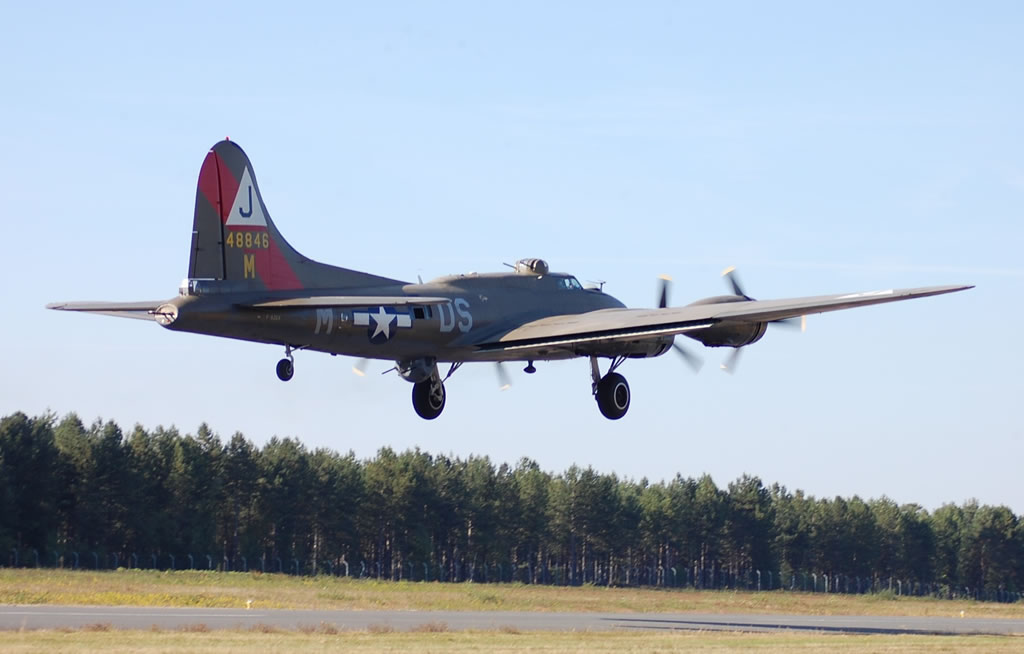 B-17G Flying Fortress "The Pink Lady" leaving from the Auxerre Branches Aerodrome, France, September, 2008