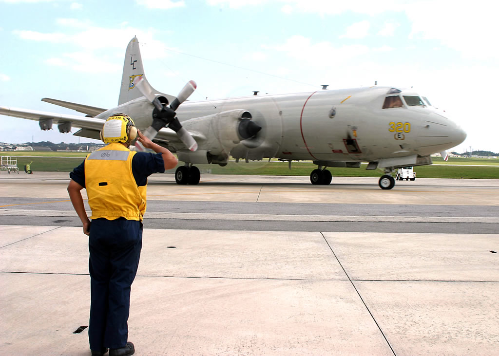 U.S. Navy P-3C Orion 320 preparing for takeoff