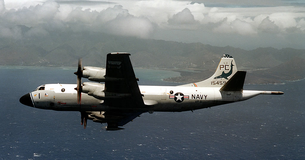 U.S. Navy P-3B Orion in flight